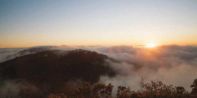 增嘎女孩的简约时尚：民歌传唱如何成为族群记忆的美容护肤