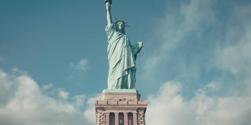 藏式编织与时尚配饰：增嘎女孩如何用传统工艺点亮现代穿搭与心灵成长